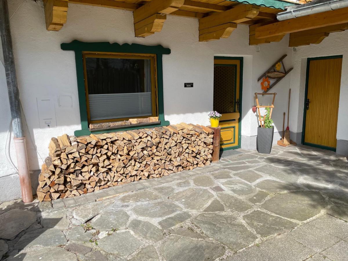 Ferienwohnung Maxi Maishofen Exterior photo
